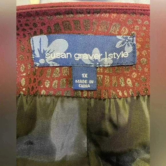 Susan Graver Style Zipper Jacket Women's Maroon Faux Alligator Print 1X - Picture 6 of 6